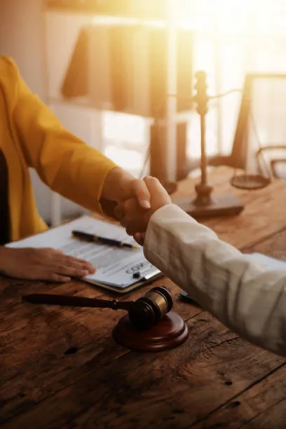 Batista e Calzolari - Institucional e Reuniões